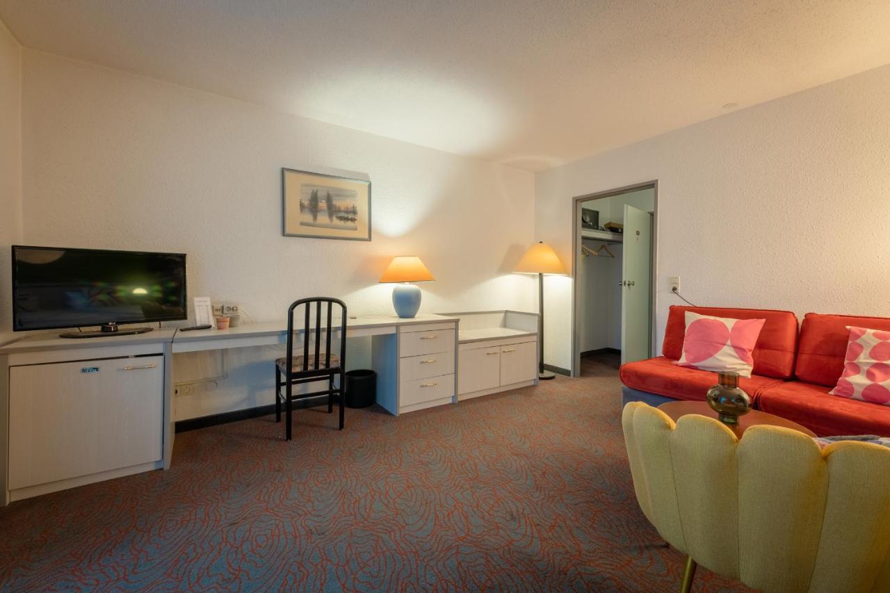 Hessenland Hotel Kassel Innenstadt By Stay Awesome Zewnętrze zdjęcie